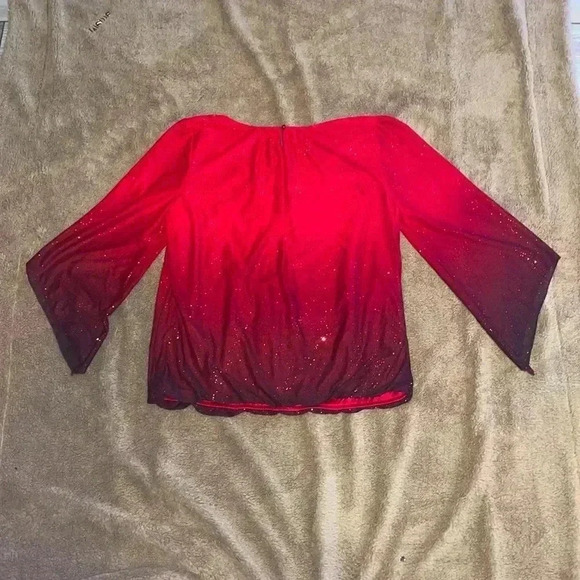 Sara Michelle Blouse - Picture 2 of 3